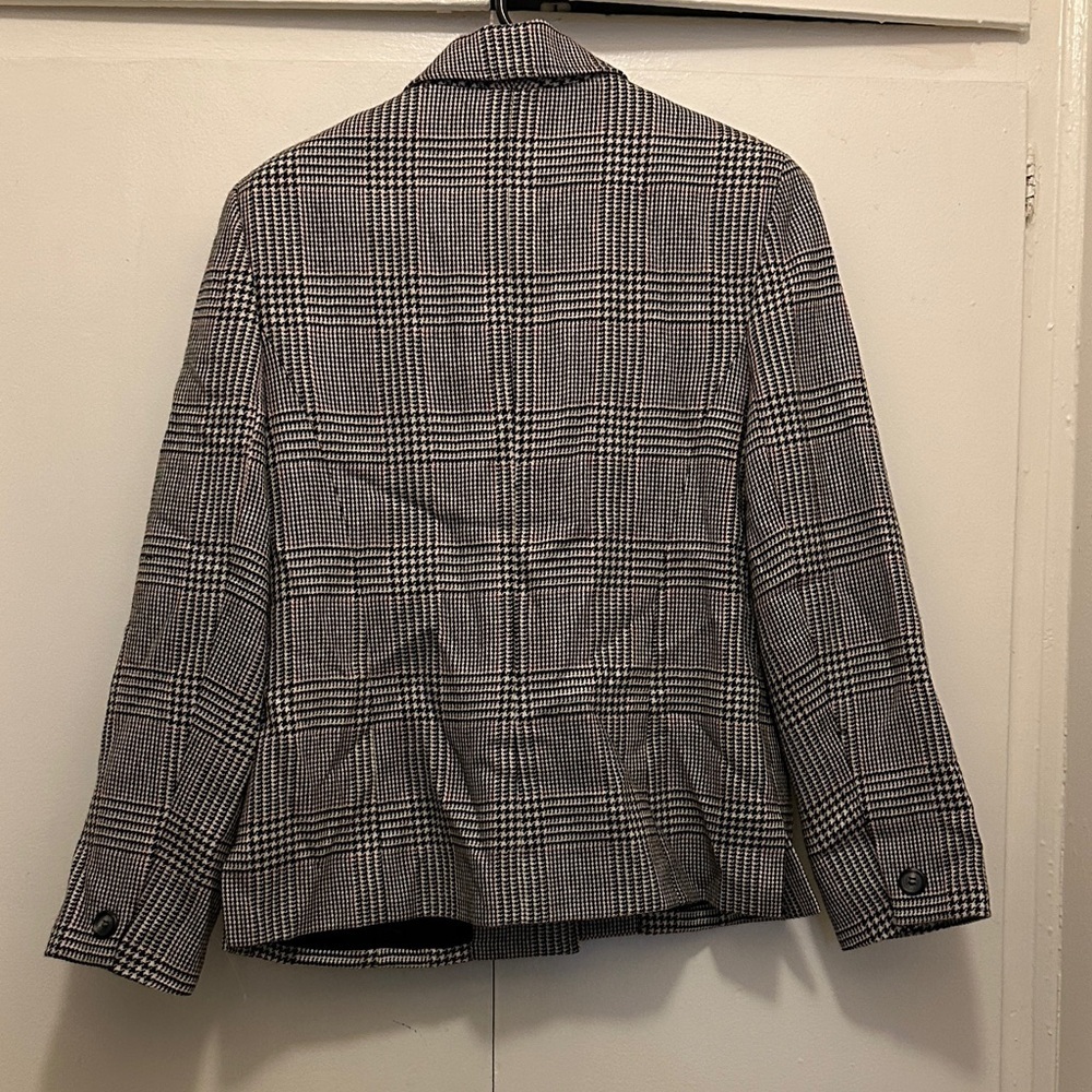 LOFT Women's Classic Black and White Checkered Blazer - Picture 7 of 7